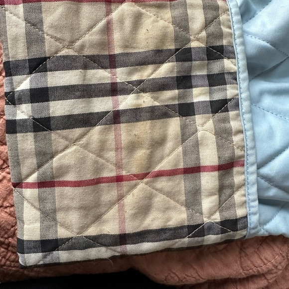 Burberry Quilted Jacket - Picture 8 of 9